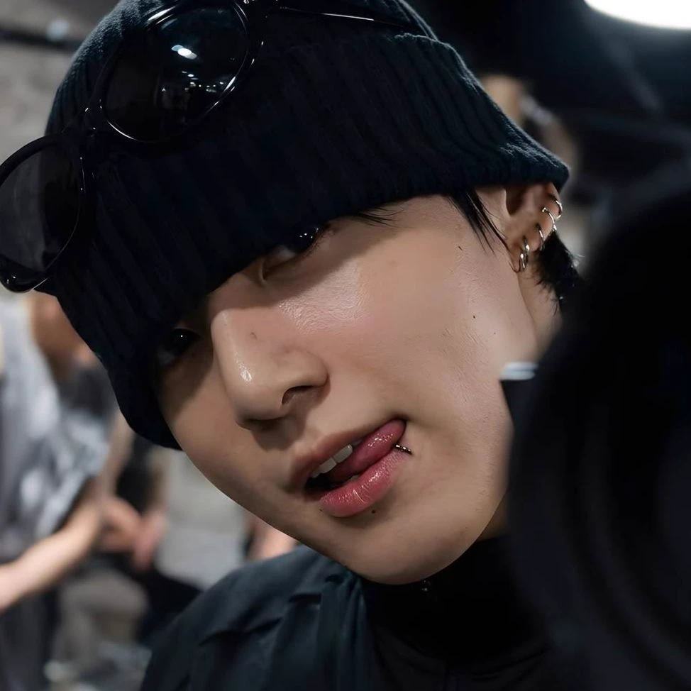 Jeon Jungkook thumbnail