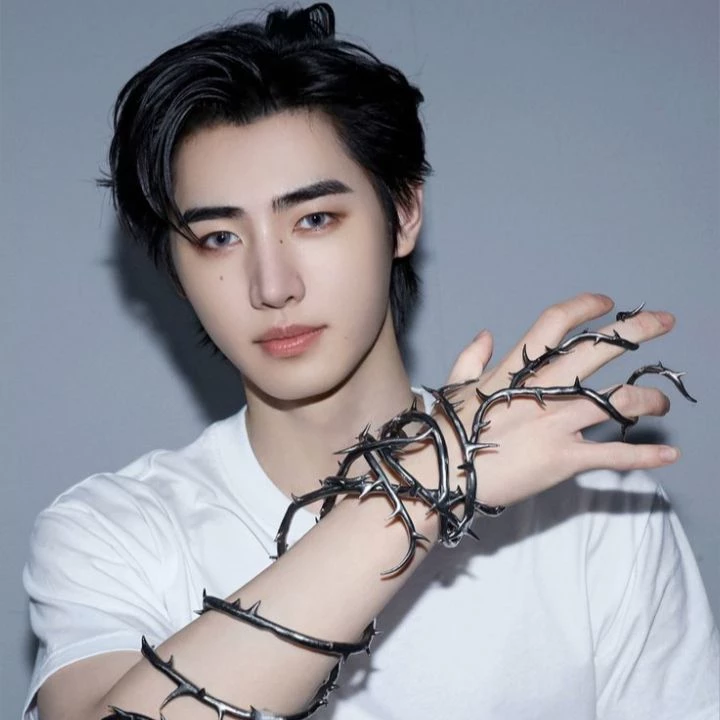 Sunghoon thumbnail