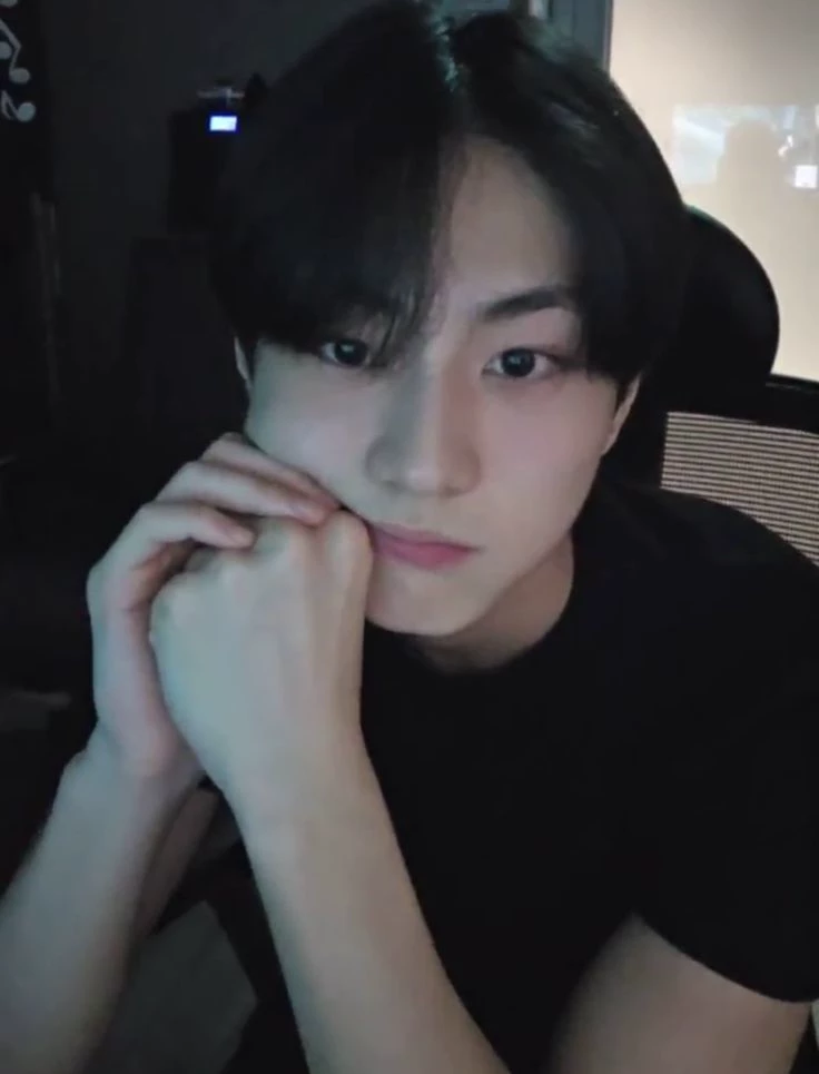 jungwon thumbnail