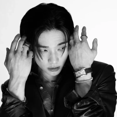 Hwang Hyunjin thumbnail