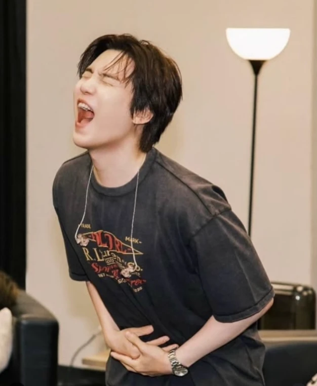 Min Yoongi thumbnail