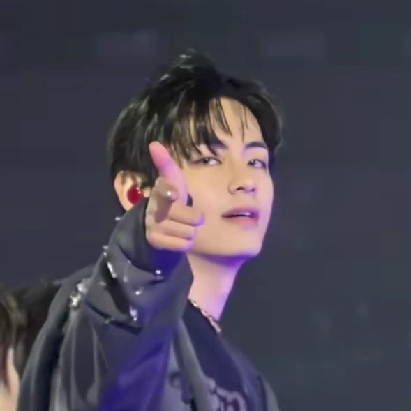 Kim Taehyung thumbnail