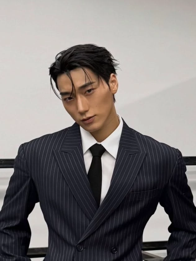 03—CHOI SAN thumbnail