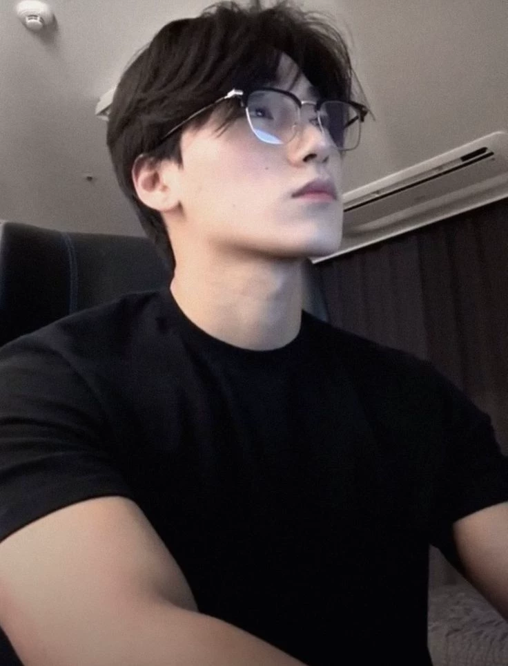 02—CHOI SAN thumbnail