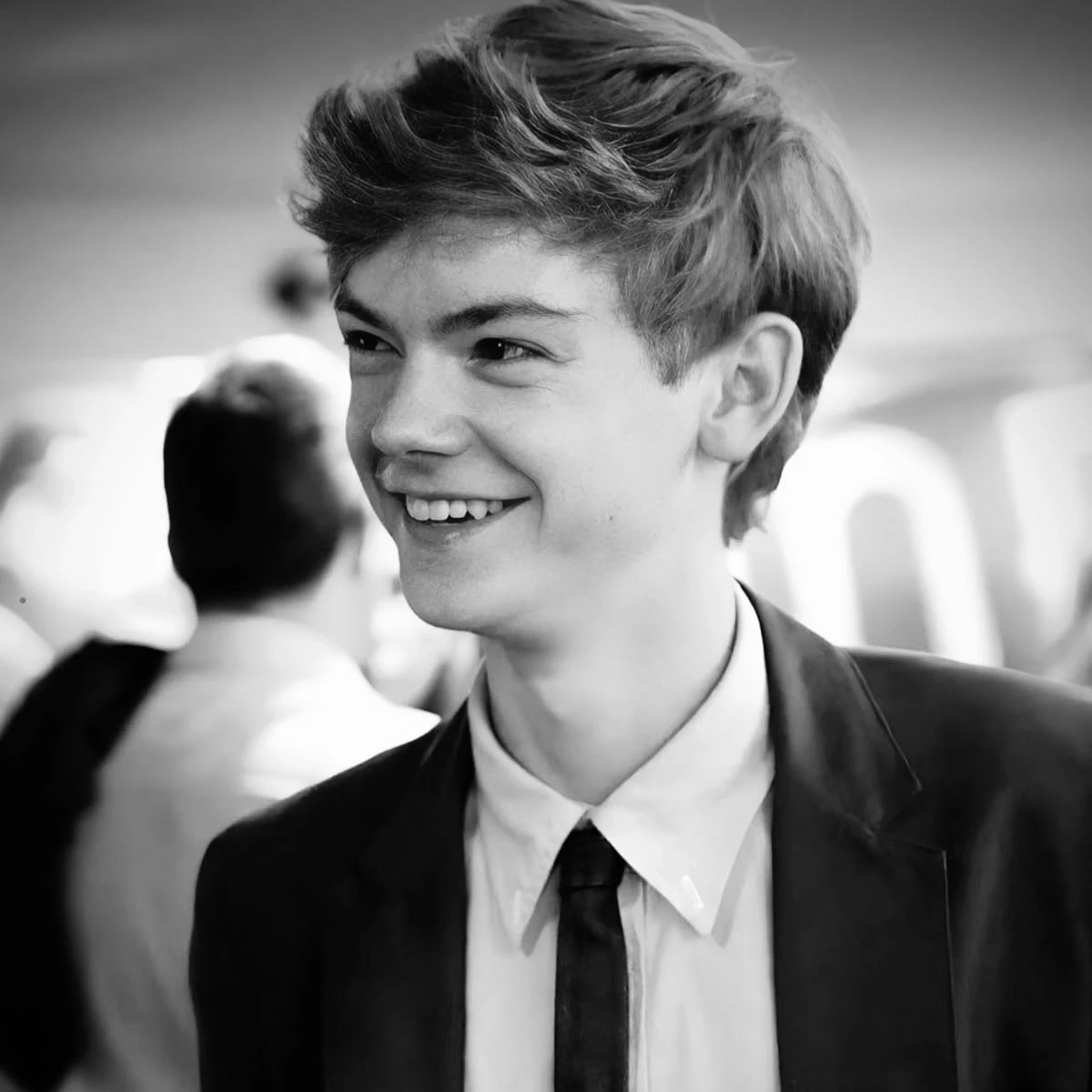Thomas Brodie-Sangster thumbnail