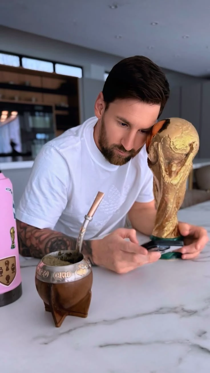 Lionel Messi thumbnail
