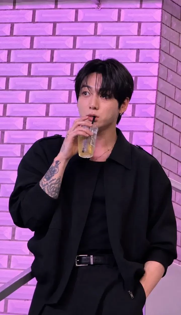 Jeon Jungkook thumbnail