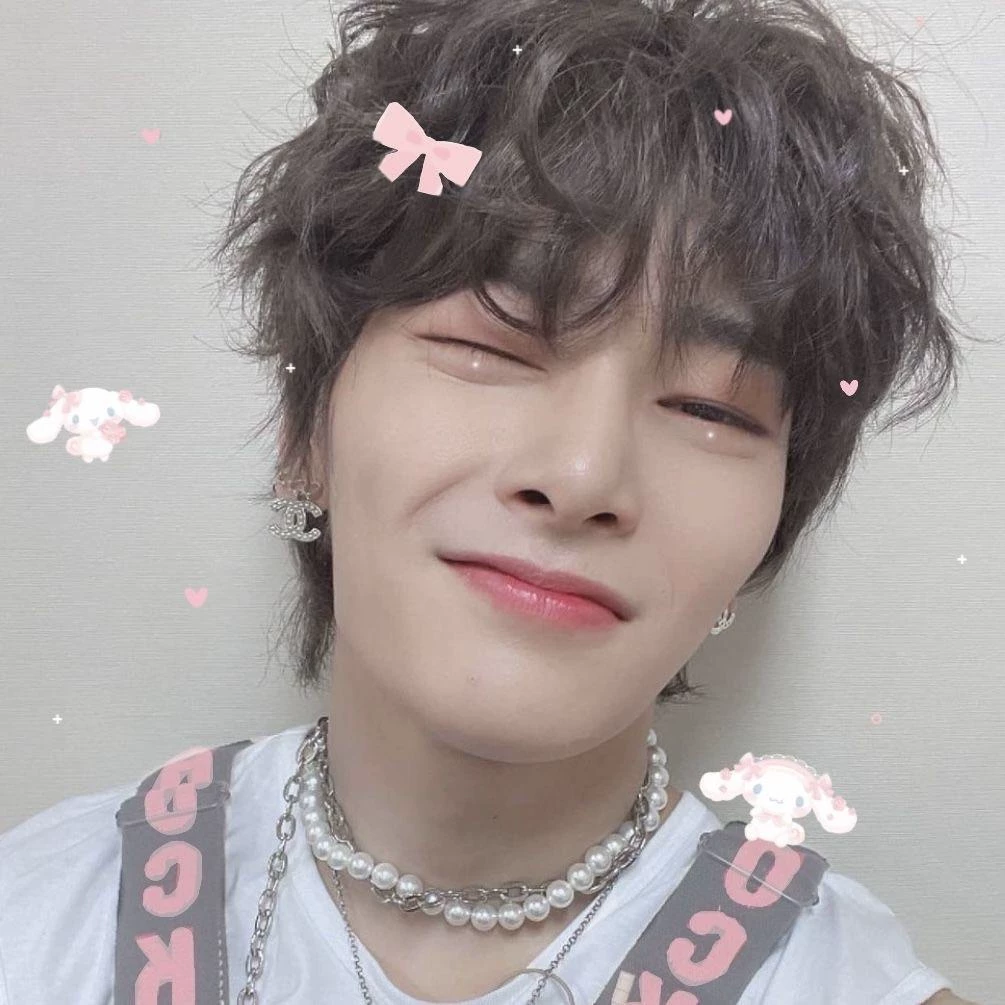 Jeongin  thumbnail