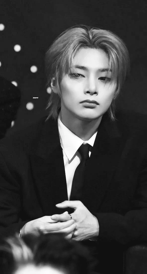 Jeongin (seungin) thumbnail
