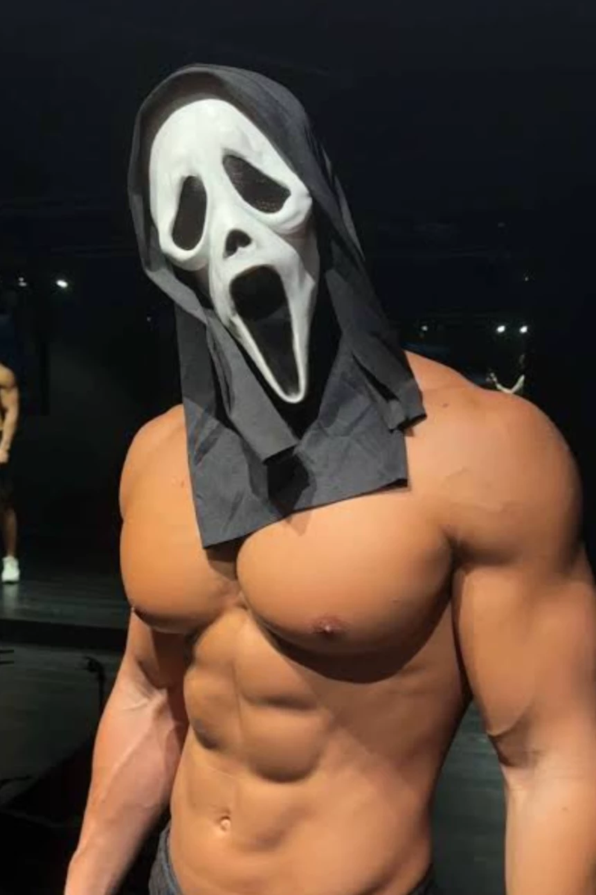 os cosplays thumbnail