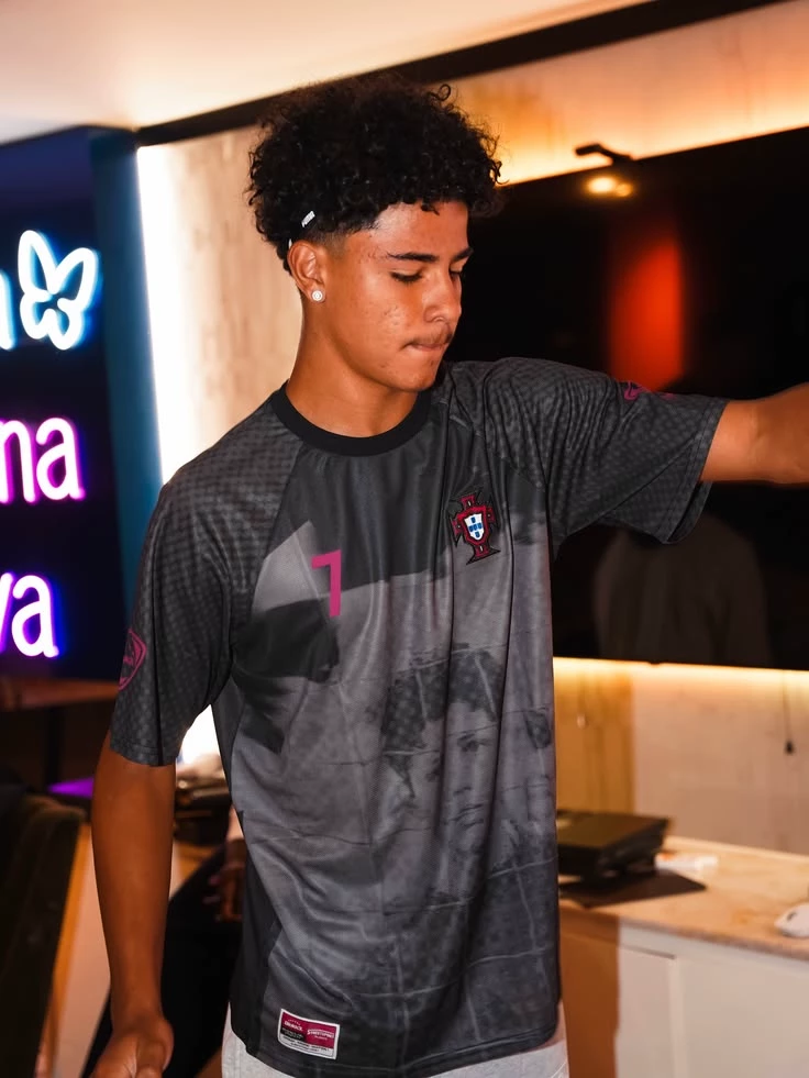 cris jr thumbnail