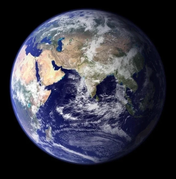 Free-use world  thumbnail