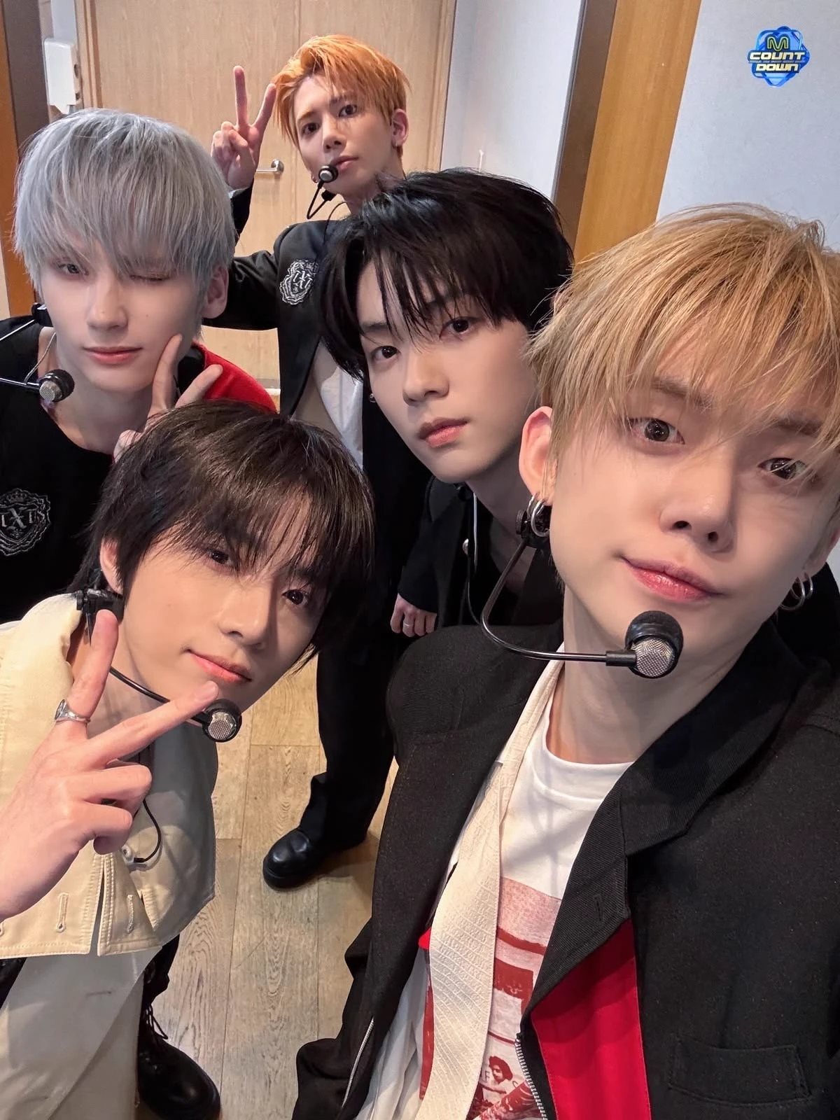 TXT (TOMORROW X TOGETHER) thumbnail