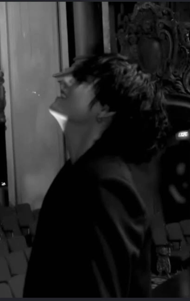 Kim taehyung thumbnail