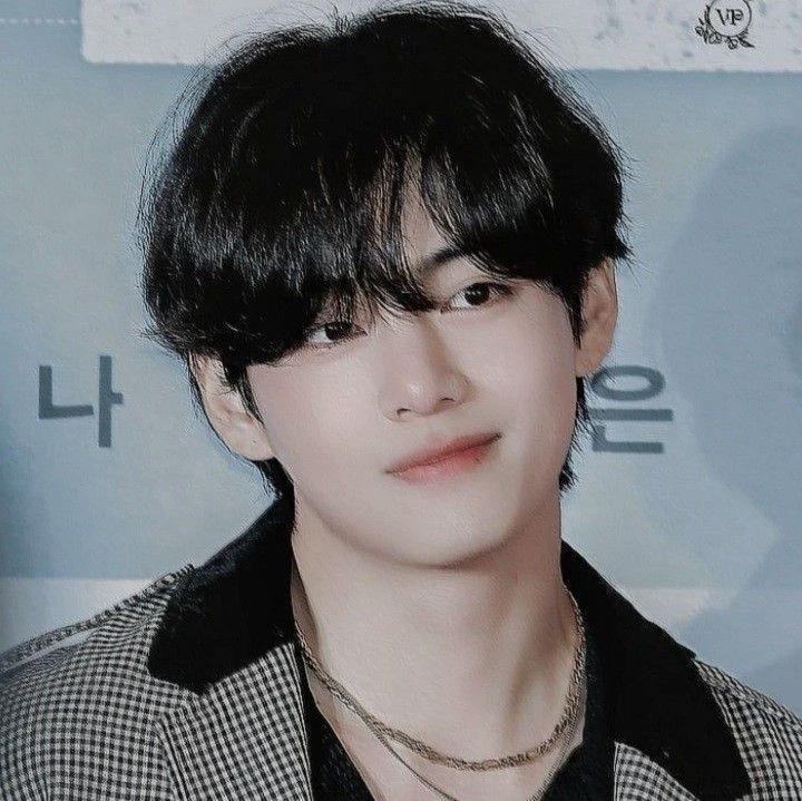Kim Taehyung  thumbnail