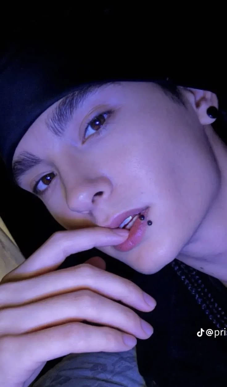 tom kaulitz thumbnail