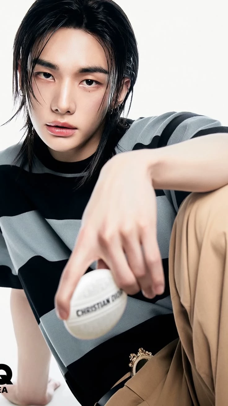 Hwang Hyunjin (Hyunlix) thumbnail