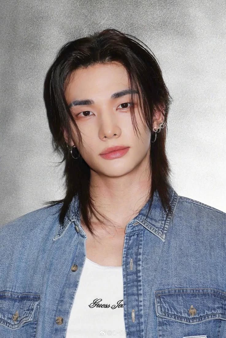 Hwang Hyunjin (Hyunlix) thumbnail