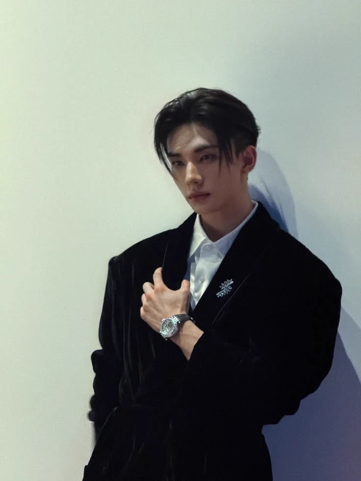 Hwang Hyunjin (Hyunlix) thumbnail