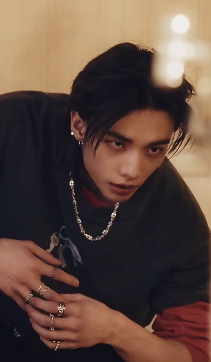 Hwang Hyunjin (Hyunlix) thumbnail