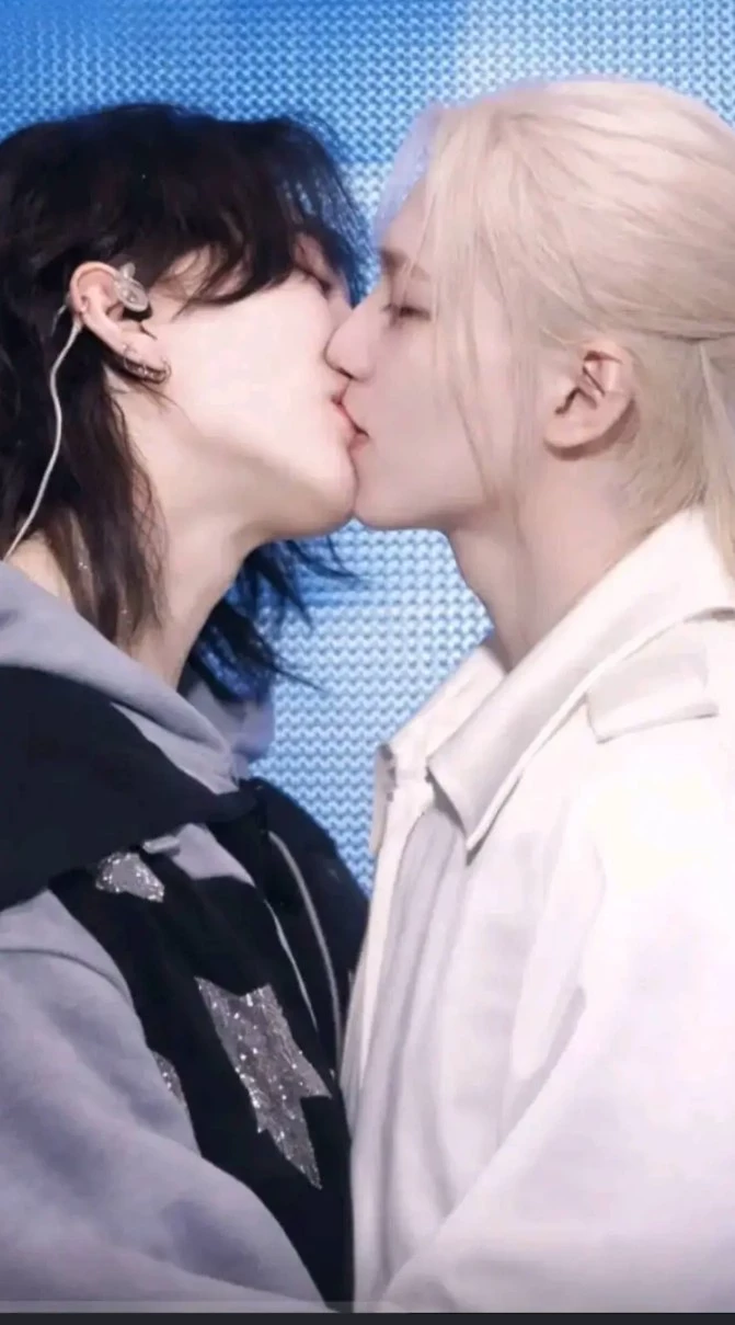 Félix and Hyunji thumbnail