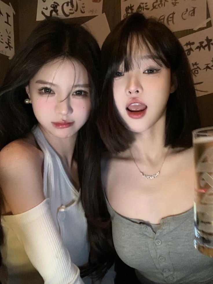 Jiwoo and Noah thumbnail