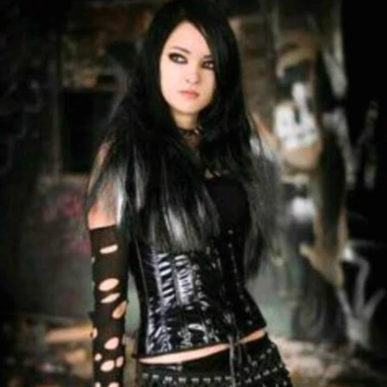 Ravenna Blackwood thumbnail