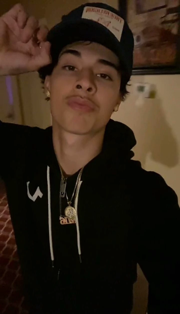 Alex Chino (classmate) thumbnail