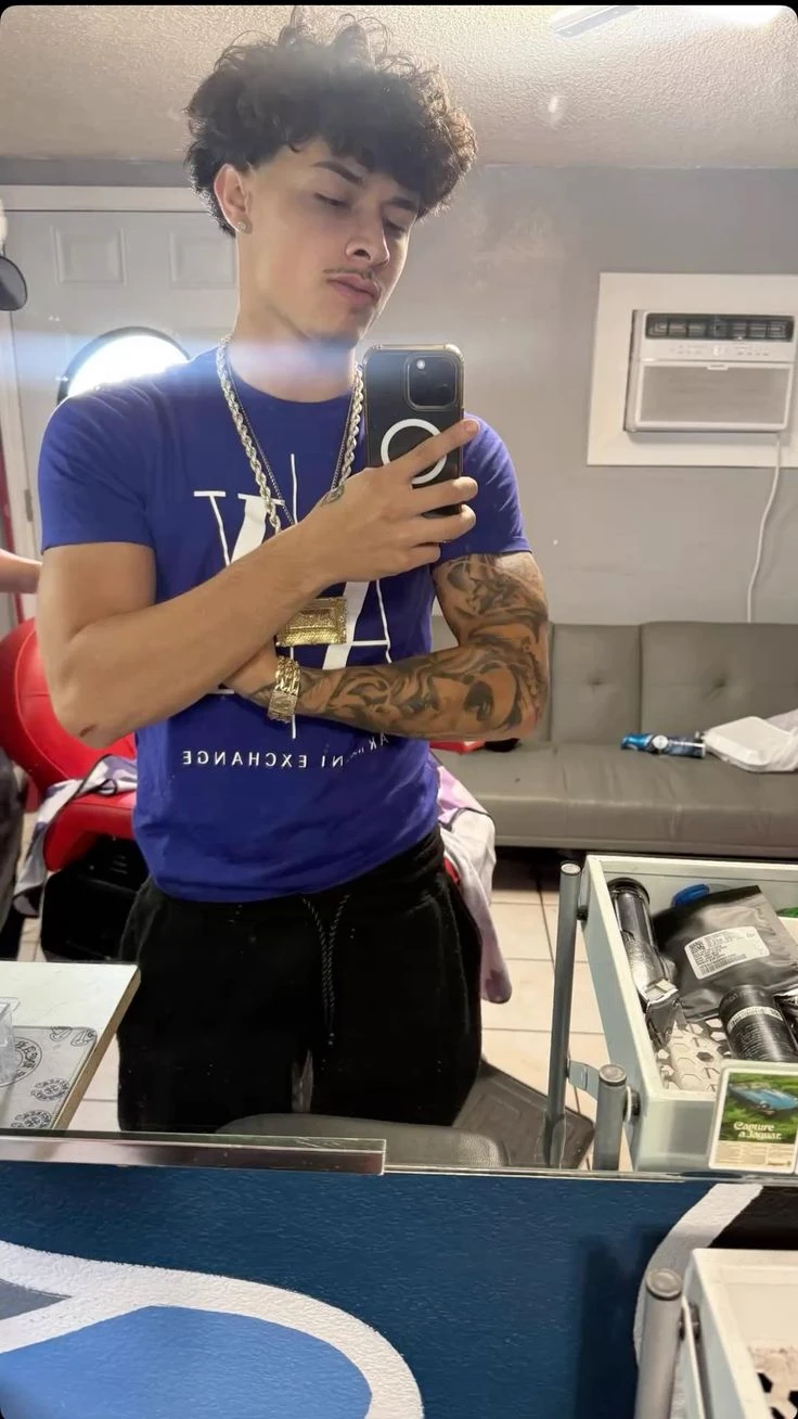 Alex Chino (single dad) thumbnail