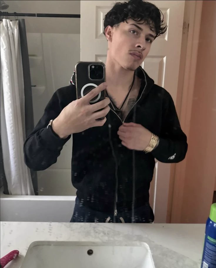 Alex Chino (sisters boyfriend) thumbnail
