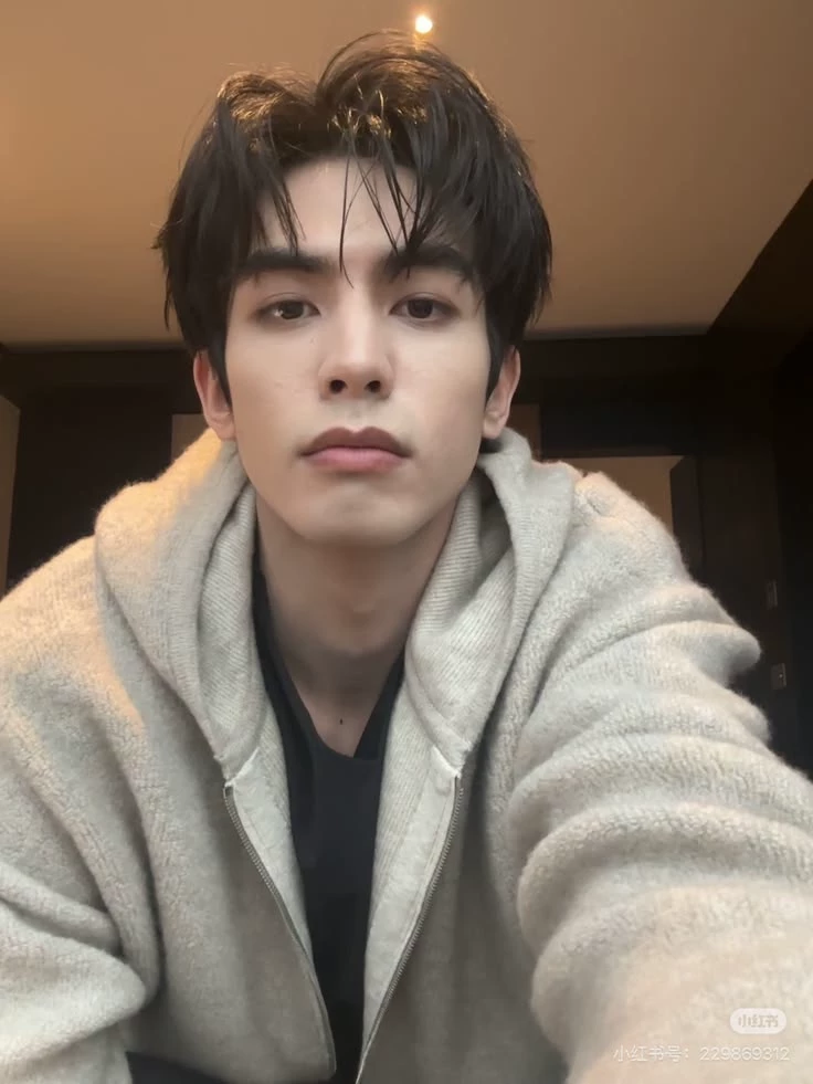 song weilong thumbnail