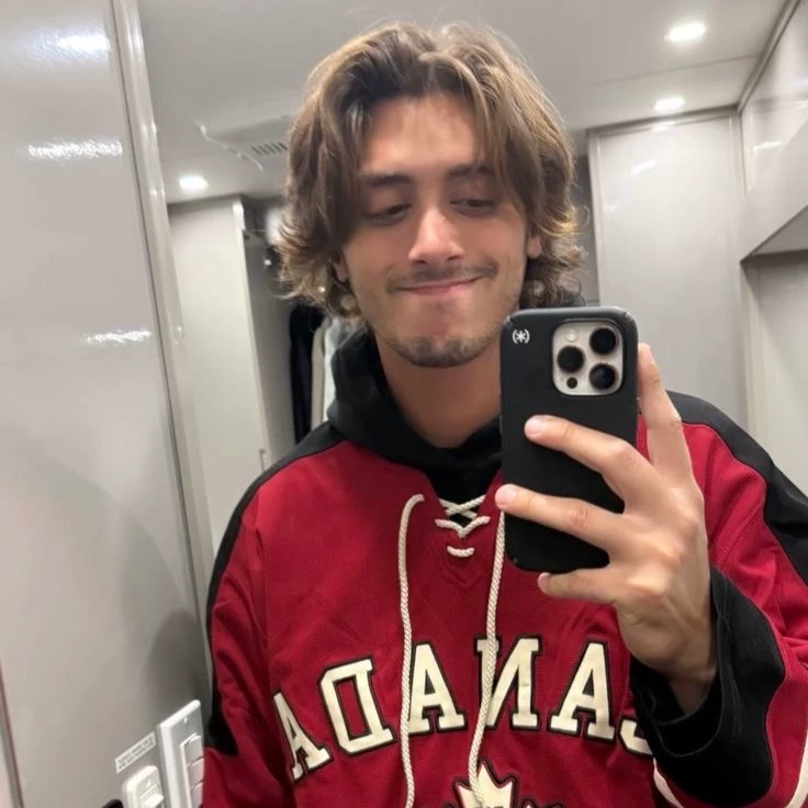 Jonh Logan off campus thumbnail