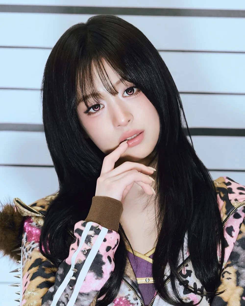 Ahyeon thumbnail