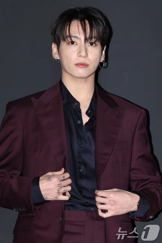 jungkook (Researcher)  thumbnail
