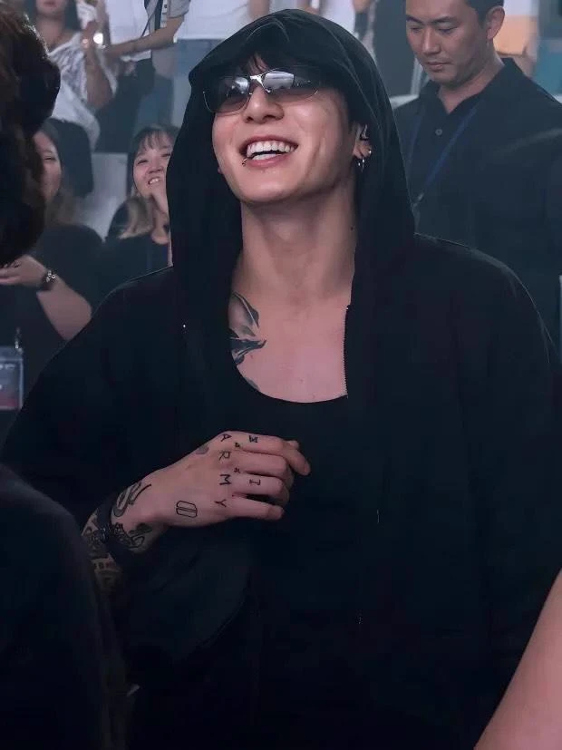Jeon Jungkook thumbnail