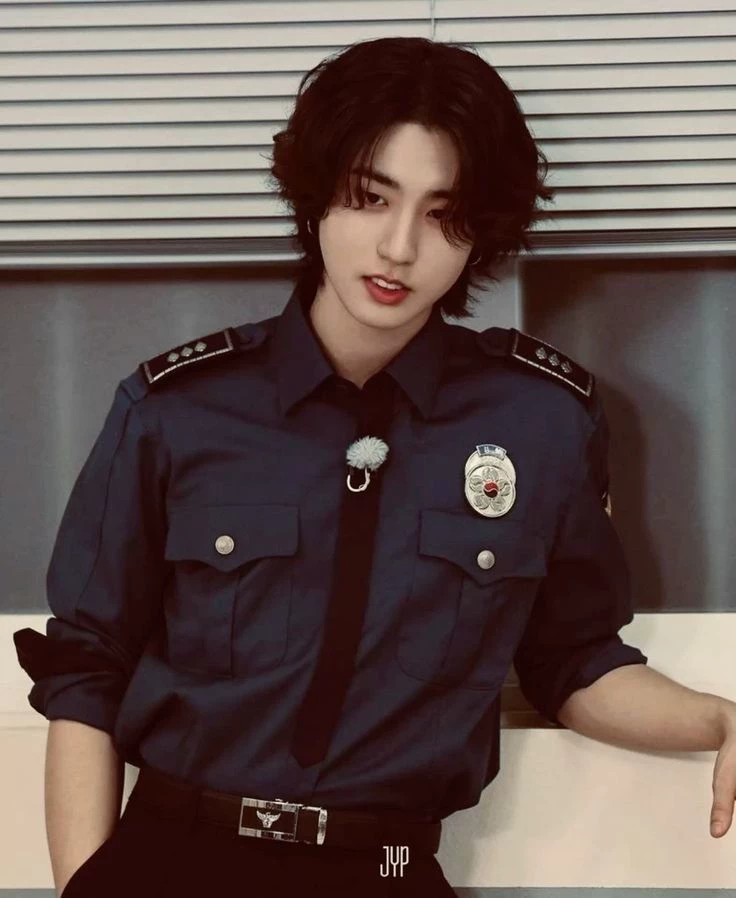 The sexy policeman thumbnail