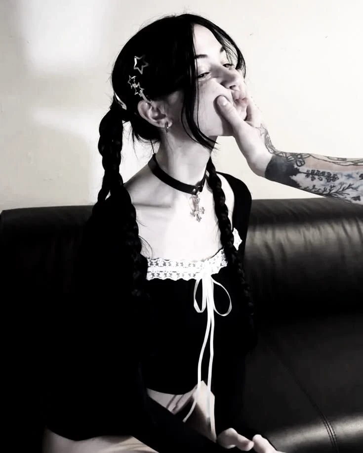 Mika thumbnail