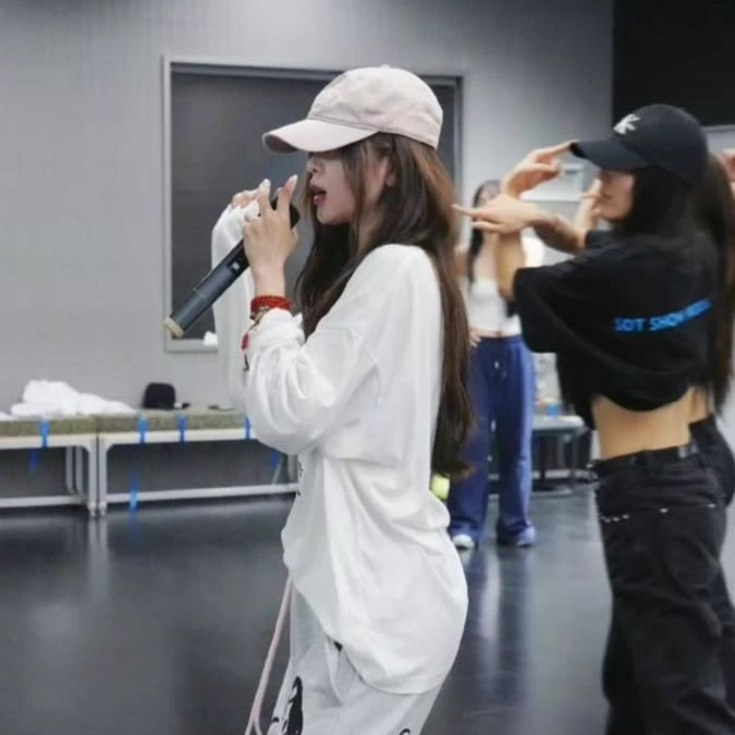 IDOL thumbnail