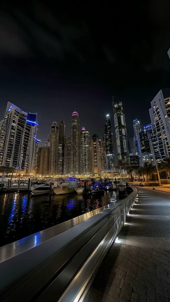 PARADISE CITY. (The criminal world). thumbnail
