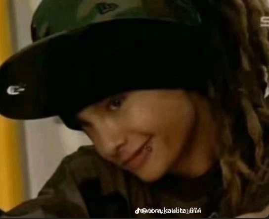 Tom Kaulitz thumbnail