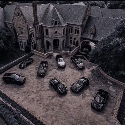 Mafia family mansion thumbnail