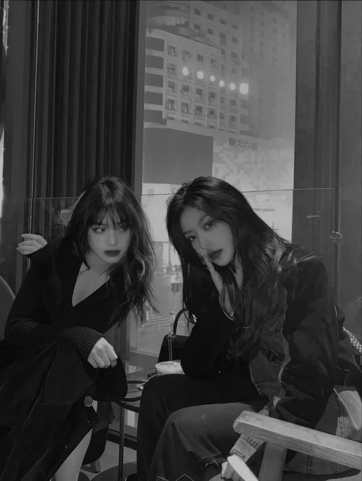 two ceos obsessed with you? thumbnail