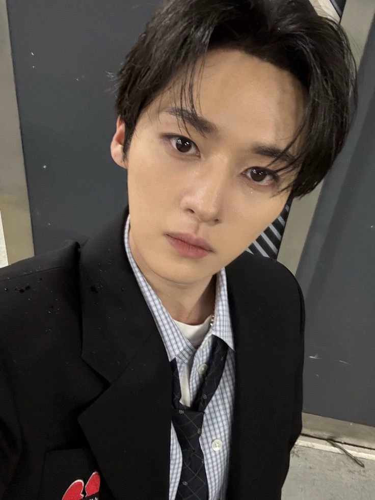 lee know thumbnail