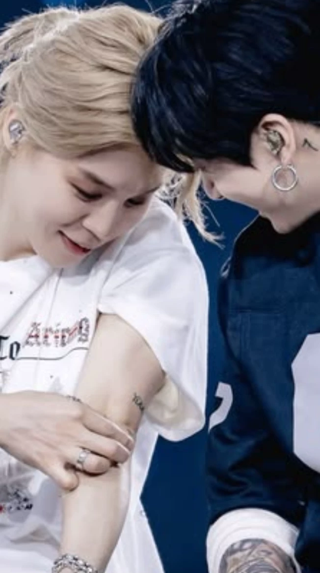 Jikook \[omegaverse\] thumbnail