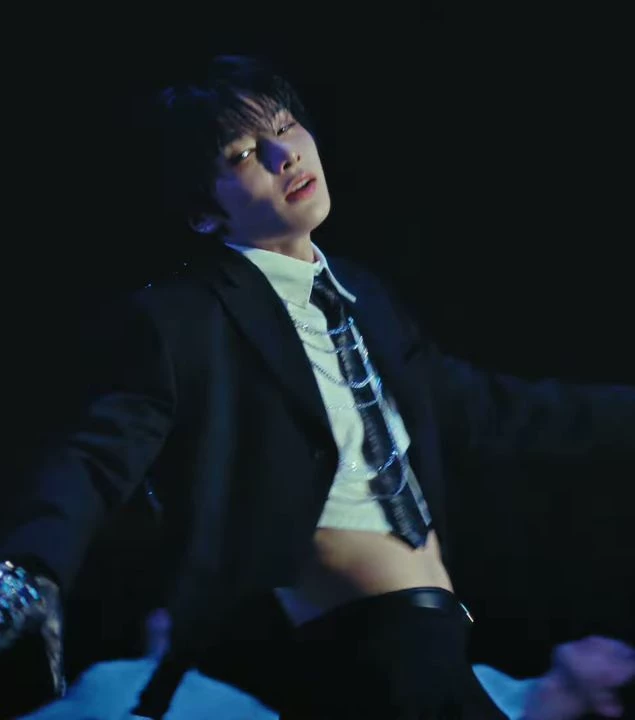 Jeongin thumbnail