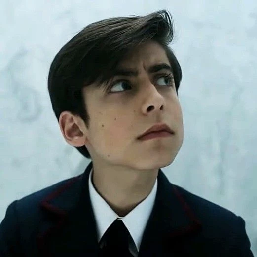 Five Hargreaves thumbnail
