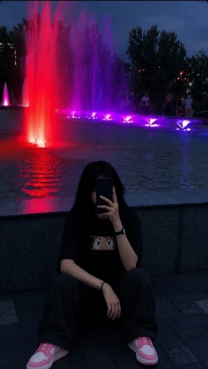 Lauren thumbnail