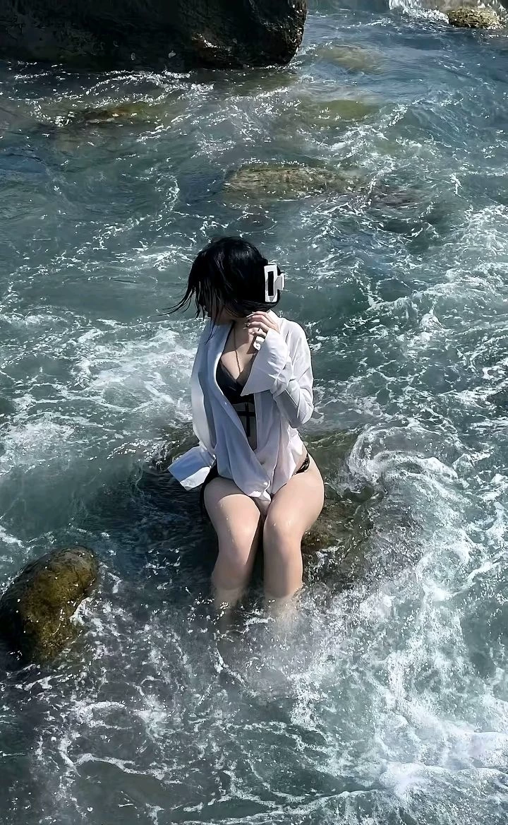 Danna thumbnail