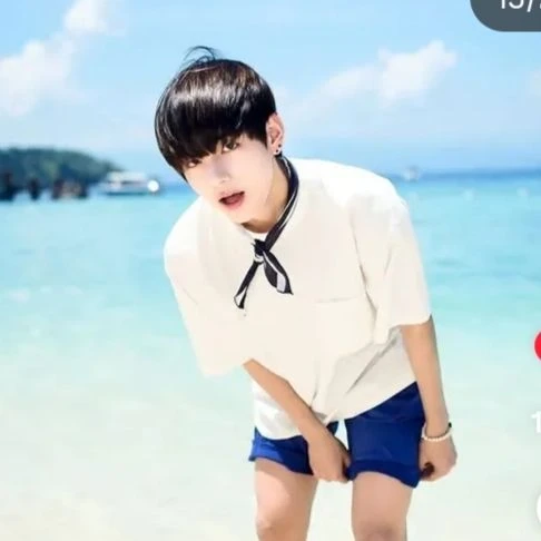 Kim Taehyung thumbnail