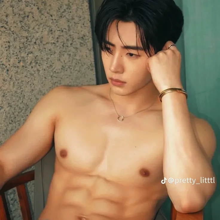 Sunghoon thumbnail